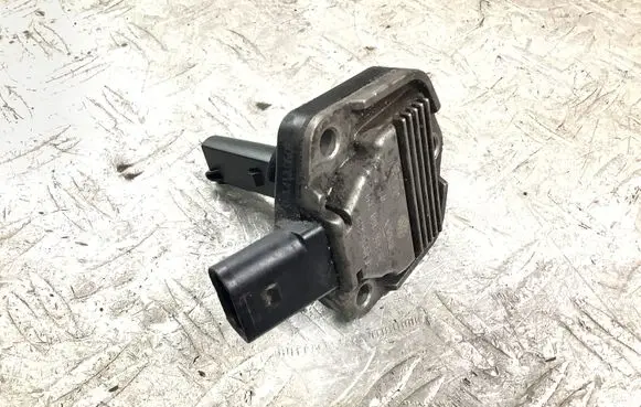 Volkswagen PASSAT B5.5 Oil level sensor 6PR00807902 1J0907660B