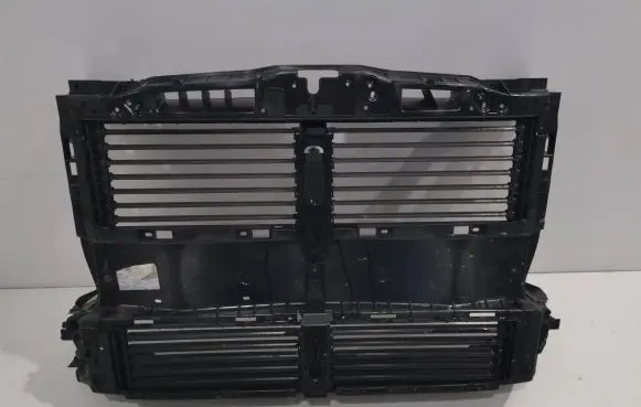 Ford Kuga III Engine mount bracket lx6ba16e146a2