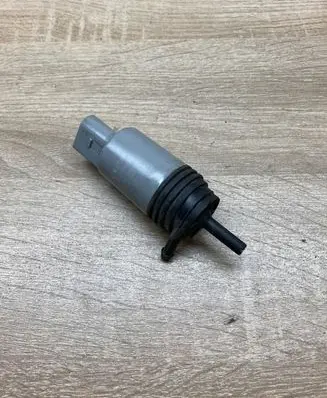 BMW 1 F20 F21 Windscreen/windshield washer pump 502660 13021168