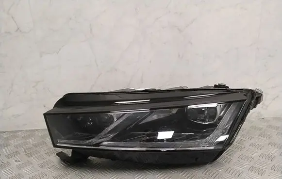 Skoda Octavia Mk4 Headlight/headlamp 5E4941015B