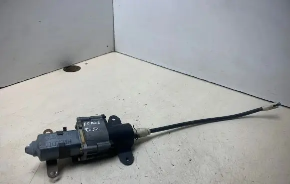 Dodge Grand Caravan Sliding door motor u10724h