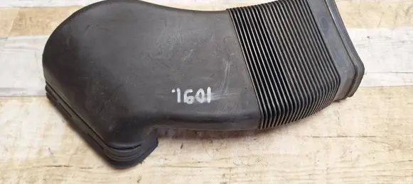 Audi A6 S6 C5 4B Air intake duct part 8D0129617E