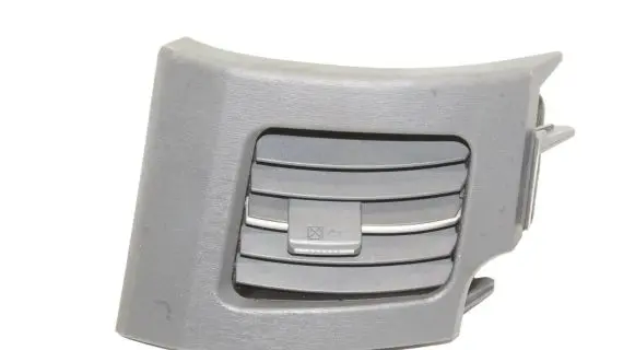 Toyota Prius (XW30) Dashboard air vent grill cover trim 5565047070 5566047040