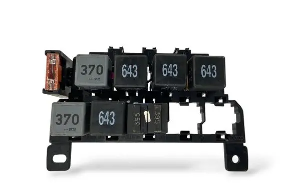 Audi A6 S6 C6 4F Relay mounting block 4F0937503 8D0951253 8K0951253