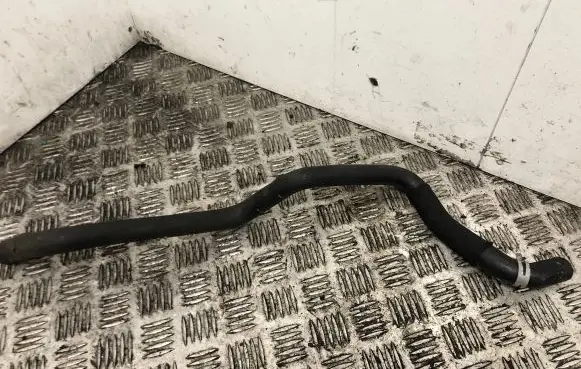 Land Rover Range Rover Sport L320 Engine coolant pipe/hose AH229F287AB