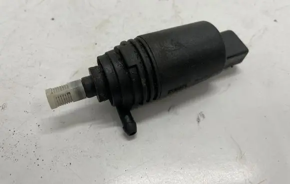 BMW 3 F30 F35 F31 Windscreen/windshield washer pump 8377612