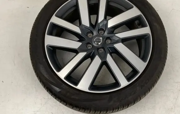 R20 alloy rim