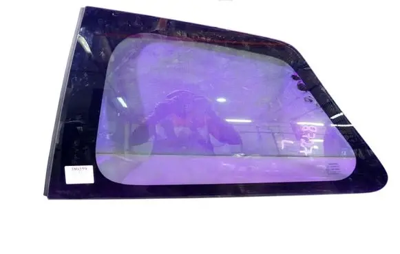 Toyota Yaris Rear side window