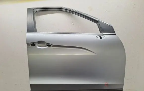 Mitsubishi Eclipse Cross Front door