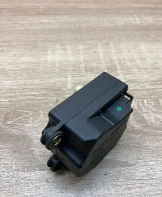 Volvo S60 Air flap motor/actuator 75622F 271202