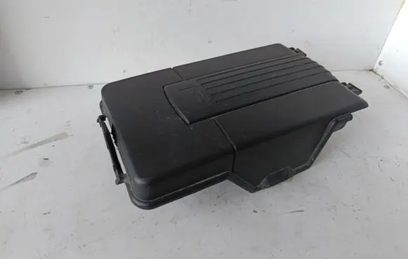Volkswagen Jetta V Battery box tray cover/lid 1K0915443A
