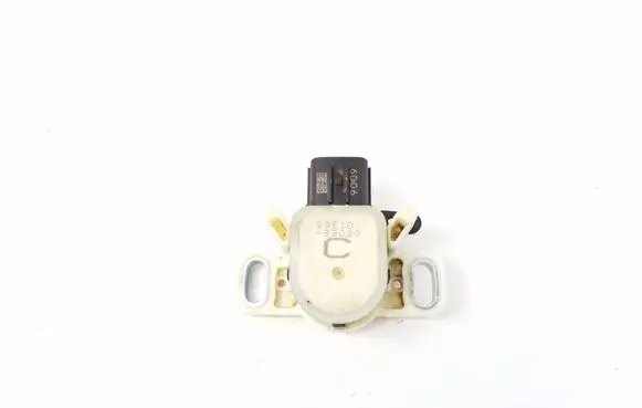 Toyota Yaris Sensor 8951033020