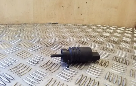 Audi A5 Sportback 8TA Windscreen/windshield washer pump