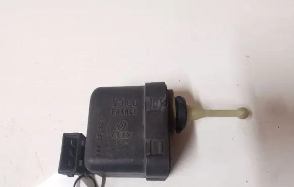 Audi A4 S4 B5 8D Headlight level adjustment motor 6K5941295