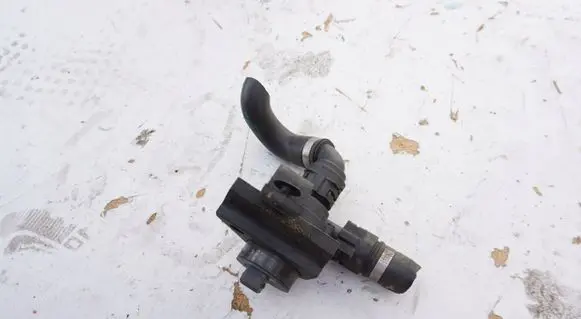 BMW 6 E63 E64 Water pump 64116910755