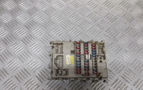 Nissan Almera N16 Fuse box set 24350BU200