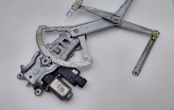 Opel Corsa C Front door window regulator with motor 24466593 24466595