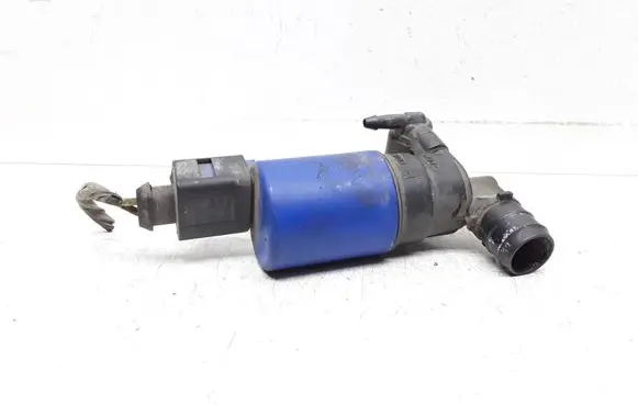 Volvo S60 Windscreen/windshield washer pump AV6113K082AA
