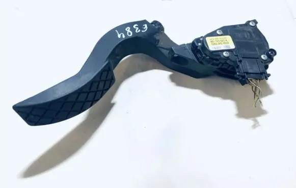 Audi A4 S4 B6 8E 8H Accelerator throttle pedal 8e1723523a 6pv008375