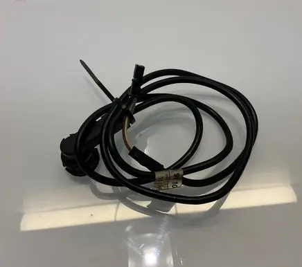 Mercedes-Benz E W211 AUX in-socket connector A2115409910 2115409910