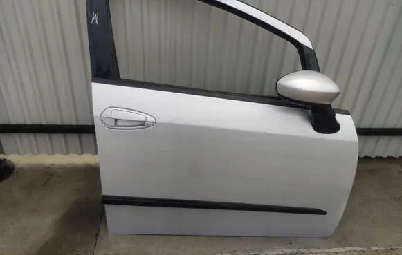 Fiat Punto (199) Front door PRAWY