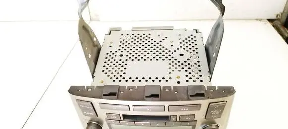 Toyota Avensis T250 Radio/CD/DVD/GPS head unit 8612005080