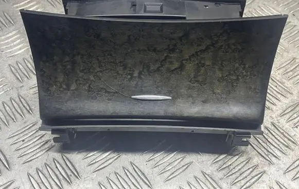 Mercedes-Benz E W211 Car ashtray A2118101330