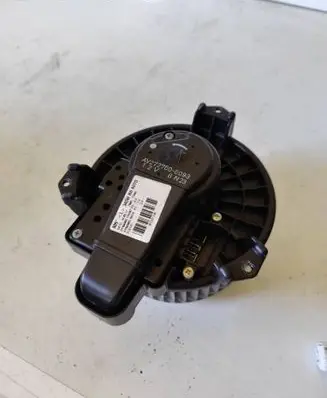 Toyota Avensis T270 Heater fan/blower AV2727008093