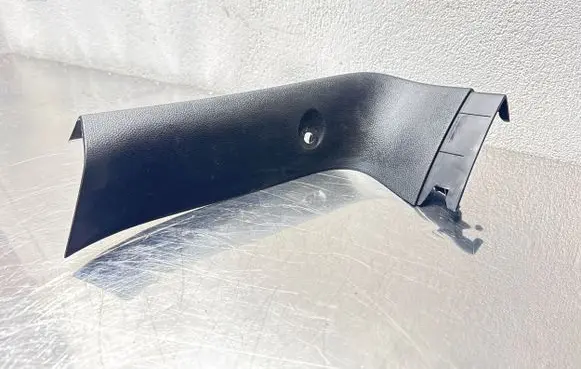 Opel Mokka Tailgate/trunk side cover trim 95190793