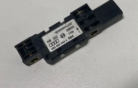 Audi A3 S3 8P Airbag deployment crash/impact sensor 4B0959643E