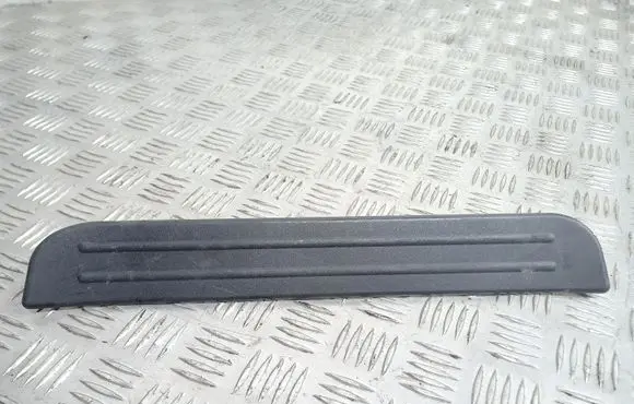 Mazda CX-7 Rear sill trim cover EG21687H0