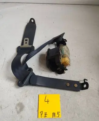 Mitsubishi Colt Rear seatbelt 2834782