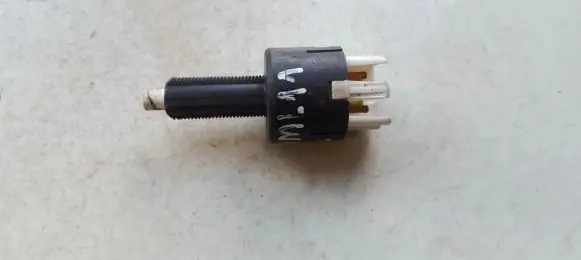 Mitsubishi Lancer X Brake pedal sensor switch