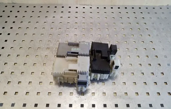 Ford Galaxy Fuse box set