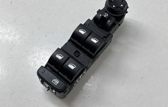 Citroen C5 Aircross Electric window control switch 98319761ZD C0F0R01059A