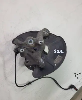 Mercedes-Benz E W212 Front wheel hub spindle knuckle 21208