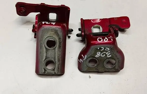 Peugeot 308cc Front door lower hinge 3158484