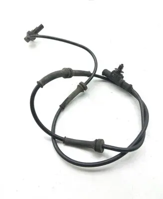 Land Rover Discovery 3 - LR3 ABS brake wheel speed sensor 0265007923