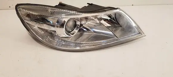 Skoda Octavia Mk2 (1Z) Headlight/headlamp