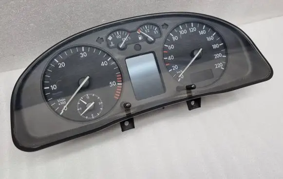 Speedometer (instrument cluster)