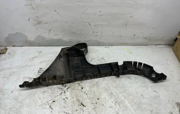 Volvo V70 Rear bumper mounting bracket 31265328