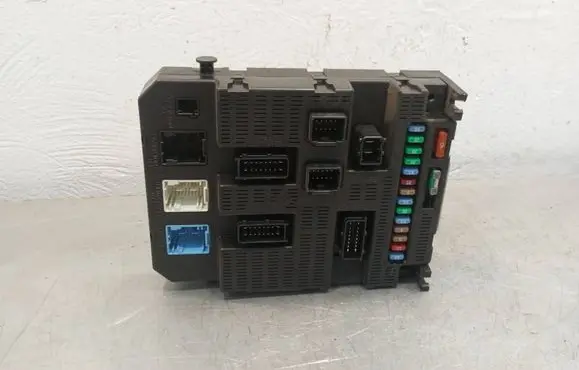 Citroen C4 I Fuse module 9659285580 0857039220906