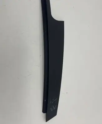 BMW X3 G01 Rear side glass trim 7393437