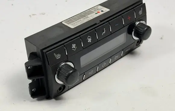 Cadillac Escalade Climate control/heater control trim 15886900 15106146 22981560