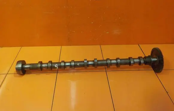 Volvo S60 Camshaft 31258094