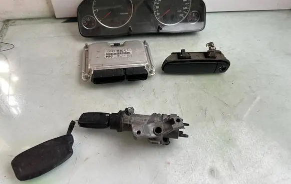 Audi A6 S6 C5 4B Engine control unit/module 8E0907401M 1039S02764 0281011255