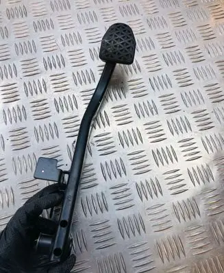 BMW 1 E81 E87 Brake pedal