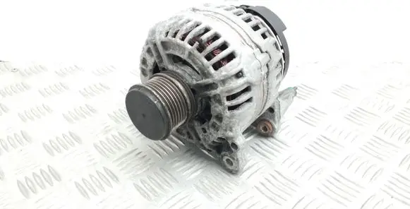 Volkswagen Jetta VI Generator/alternator 03L903023