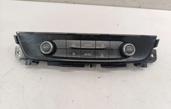 Opel Insignia B Climate control unit 39113537
