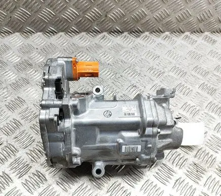 Mercedes-Benz GLC C254 Air conditioning (A/C) compressor (pump) A0008305304 0424001477